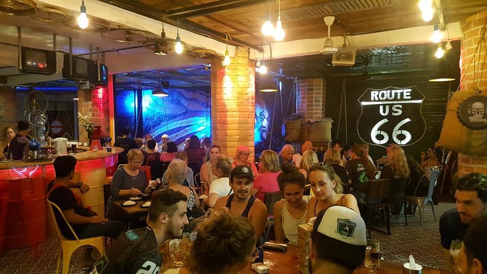 Route 66 Music Restaurant & Hostel Siem Reap Exteriör bild